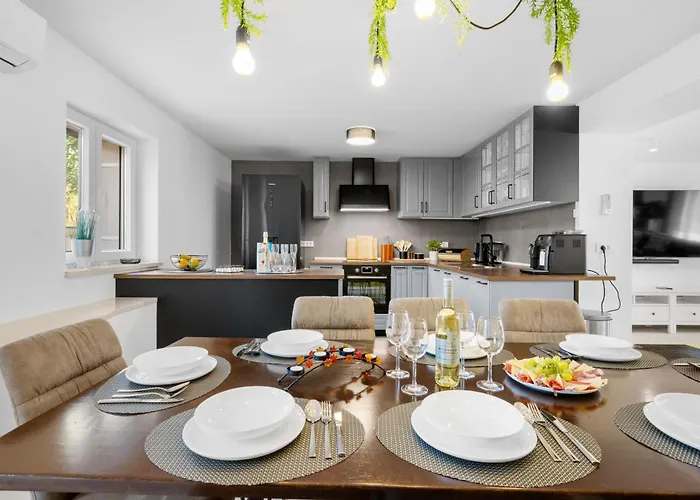 Aurora Dalmatica Casa de Férias *